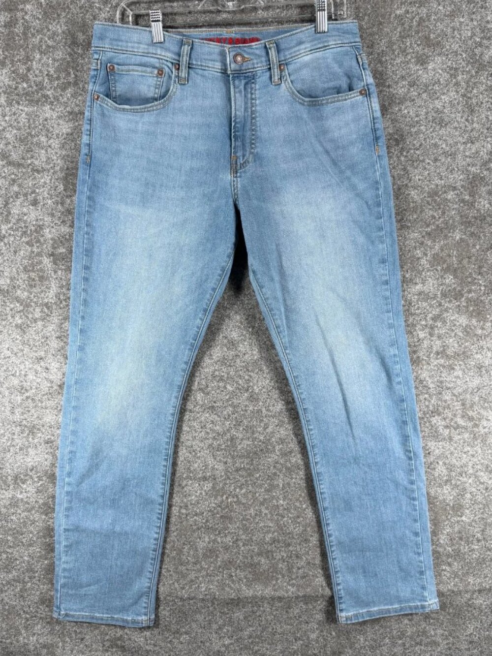 Lucky Brand 410 Athletic Straight‎ Jeans Mens 32x32 Blue Denim Mid Rise 5-Pocket